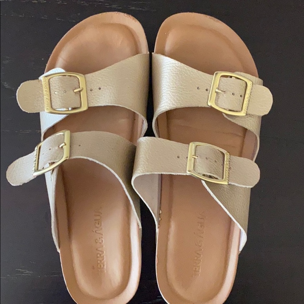 Tera. & Agua PVC Sandal Vegan